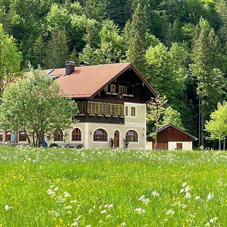 Ferienwohnungen Zipflwirt Bayrischzell Luaran gambar